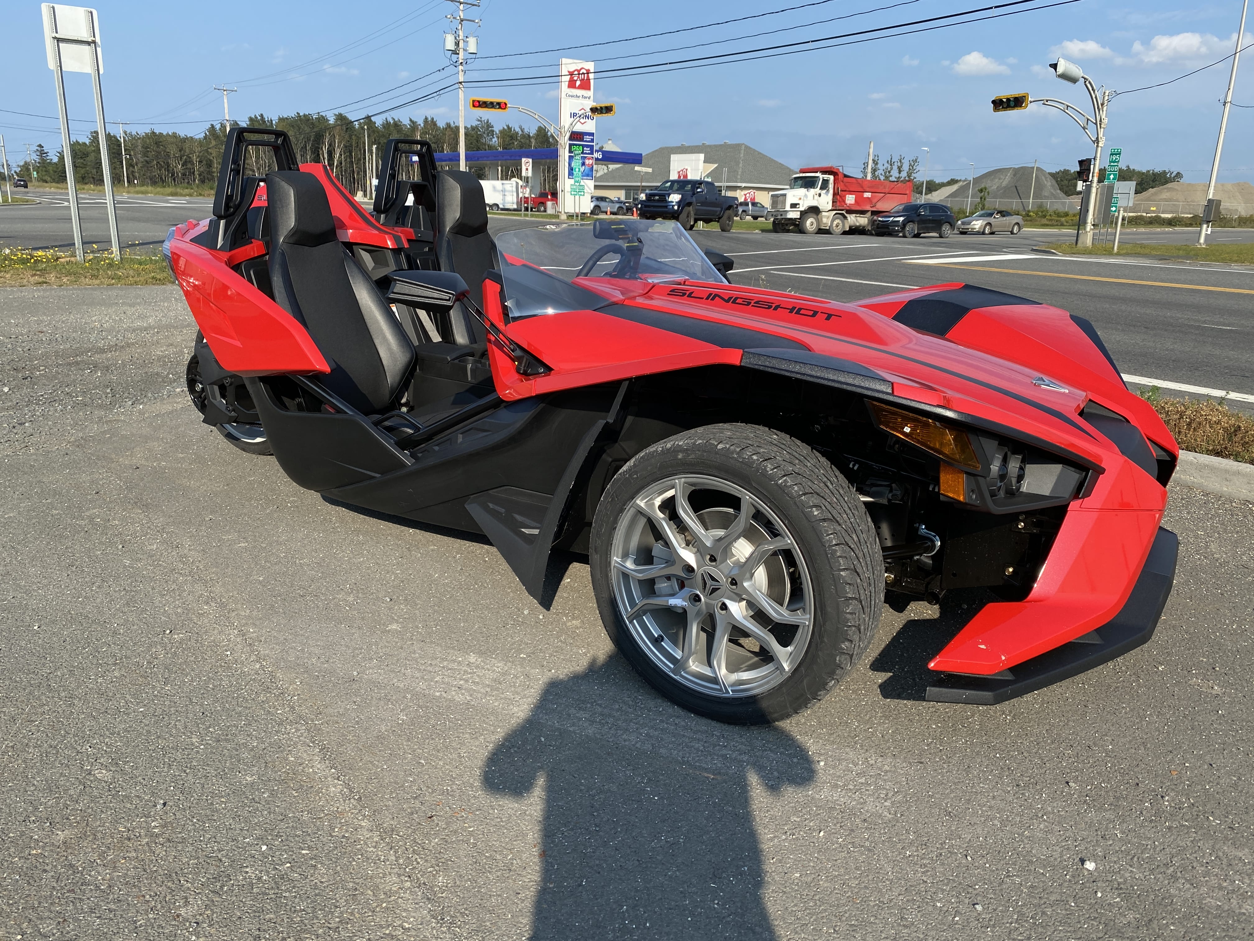Boutique de la Moto à Matane 2021 POLARIS SLINGSHOT SL AUTODRIVE, CND, RED PEARL