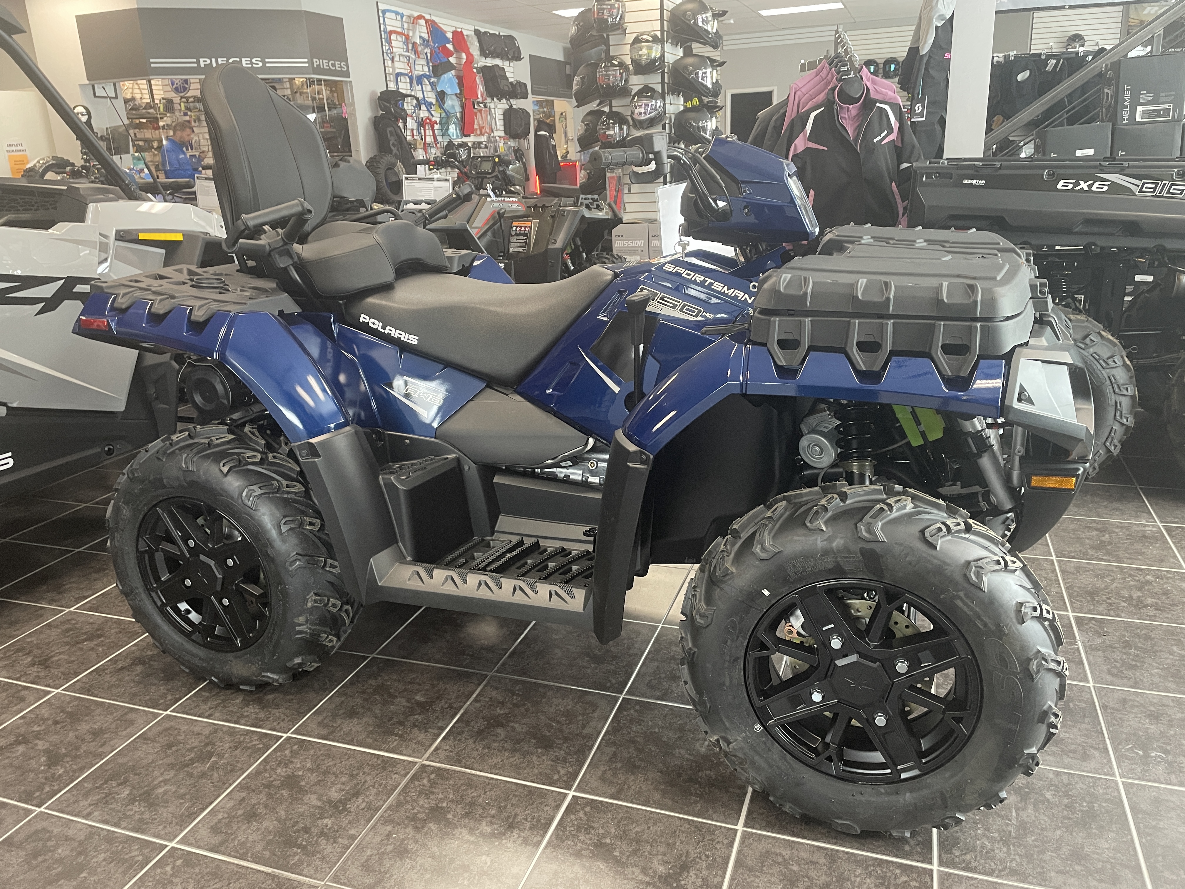 Boutique de la Moto à Matane 2023 POLARIS SPORTSMAN TOURING 850  - NAVY BLUE
